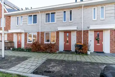128m2 house to rent for 2500€/month in Ambachtsherenweg 24D, Zoeterwoude