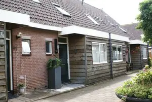 78m2 house to rent for 792.04€/month in Kraaienhorst 21, Alphen aan den Rijn