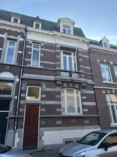237μ² house προς ενοικίαση για 2950€/μήνα σε Bourgognestraat 27, Maastricht