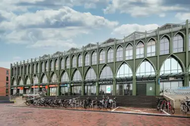 84m2 apartment to rent for 2500€/month in Menno Simonszplein 77, Haarlem