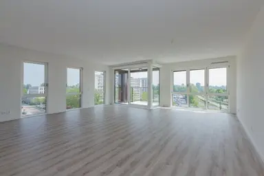 132m2 apartment to rent for 2087€/month in Roolandweg, Haarlem