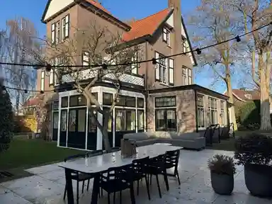 260m2 house te huur voor 4500€/maand in Prins Mauritslaan, Bussum