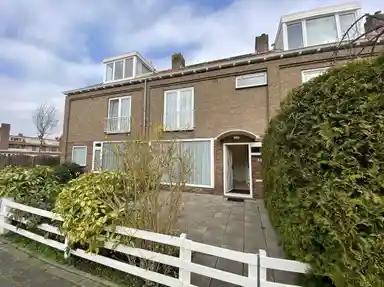 153μ² house προς ενοικίαση για 2800€/μήνα σε Van der Leeklaan 46, Amstelveen