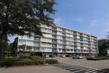 104m2 Appartement te huur voor 775.26€/maand in Vermuydenstraat 98, Kampen