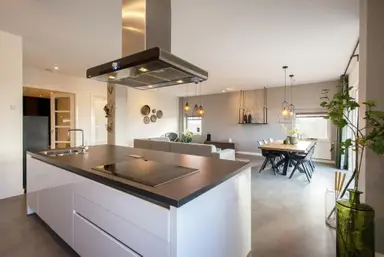 153m2 apartment to rent for 3500€/month in Junostraat 231, The Hague