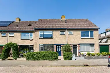 124m2 house to rent for 1725€/month in Fazantenlaan 64, Sint Pancras