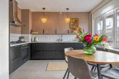 115m2 house to rent for 2495€/month in Statenweg, Rotterdam