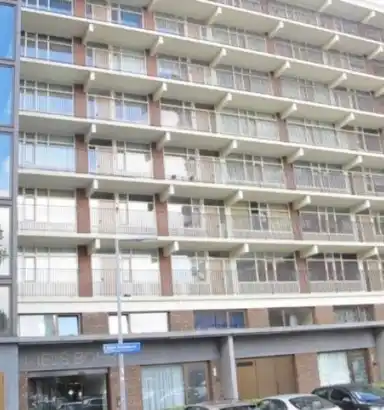 86m2 apartment à louer pour 925€/mois à Niels Bohrplaats 11, Rotterdam