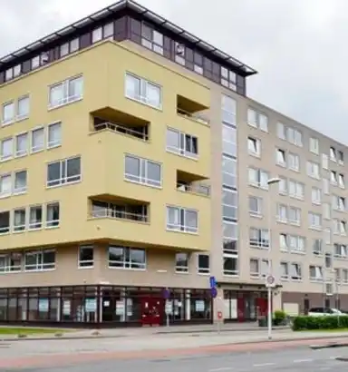 93m2 apartment à louer pour 1280€/mois à Lotustuin 14, Rotterdam