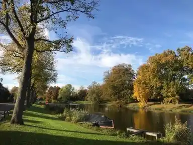 170m2 room to rent for 1300€/month in Plantsoen, Leiden