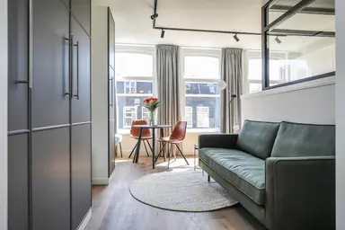 40m2 studio te huur voor 2100€/maand in Jacob van Lennepstraat 64-4A, Amsterdam