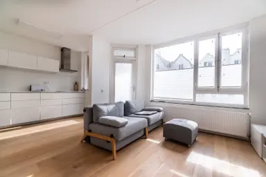 82m2 flat te huur voor 2450€/maand in Saenredamstraat 20L, Amsterdam