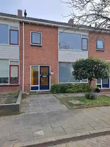 62m2 huis te huur voor 764.14€/maand in Koningin Emmastraat 12, Castricum
