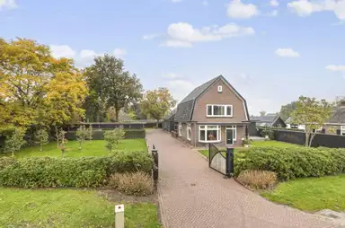 372m2 huis te huur voor 3900€/maand in Plantagelaan 18, Barneveld