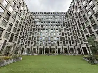 27m2 Appartement te huur voor 731€/maand in Elizabeth Cady Stantonplein 663, Amsterdam