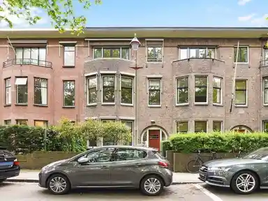 212m2 maison à louer pour 3750€/mois à Wassenaarseweg, The Hague