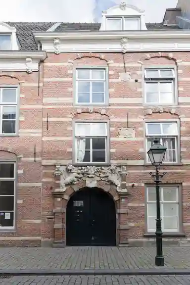 19μ² Δωμάτιο προς ενοικίαση για 637.82€/μήνα σε Catharinastraat, Breda