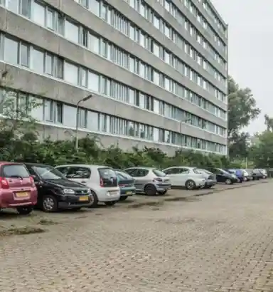 103m2 apartment to rent for 900€/month in Zangvogelweg 21, Amersfoort