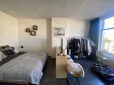 20m2 studio te huur voor 1050€/maand in Van Galenstraat 39, The Hague