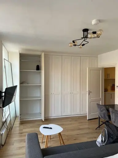 20m2 studio te huur voor 1113€/maand in Laan 28, The Hague