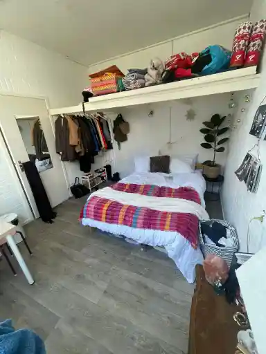 16m2 Kamer te huur voor 700€/maand in Papengracht 11, Leiden