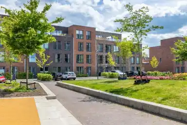185m2 Haus zur Miete für 3500€/Monat in Verbindingslaan, Hilversum