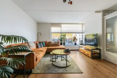 72m2 apartment to rent for 1995€/month in Jacob Loisstraat 42, Rotterdam