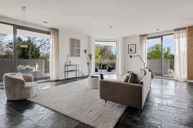 170.1m2 apartment to rent for 4500€/month in Koninginneweg 17A, Bergen