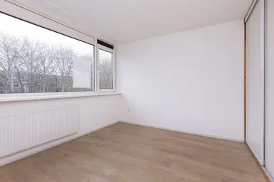 123m2 house to rent for 1505€/month in Noorderdreef 152, Nieuw-Vennep