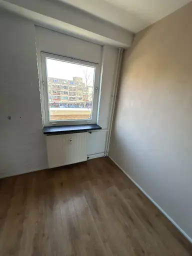 100μ² Διαμέρισμα προς ενοικίαση για 1207€/μήνα σε Grote Markt, Dordrecht