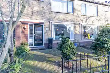 100m2 house to rent for 2250€/month in Meerkoetstraat 6, Ilpendam