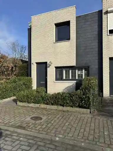 114m2 Casa in affitto per 1995€/mese a Metslawierstraat, Tilburg
