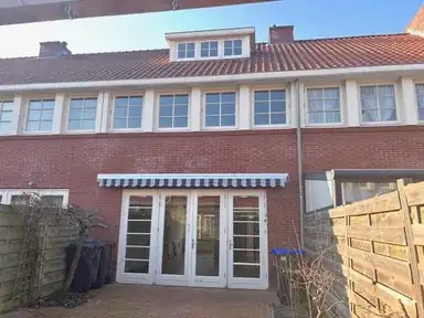 95m2 Haus zur Miete für 2200€/Monat in Simon Hoogewerffstraat 10, Hilversum