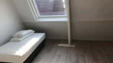 10m2 Kamer te huur voor 625€/maand in Laaresstraat, Enschede