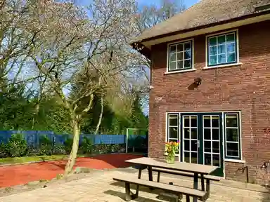 127m2 Haus zur Miete für 4250€/Monat in Oude Huizerweg, Blaricum