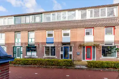 128m2 house to rent for 1600€/month in Beneluxlaan 735, Almere