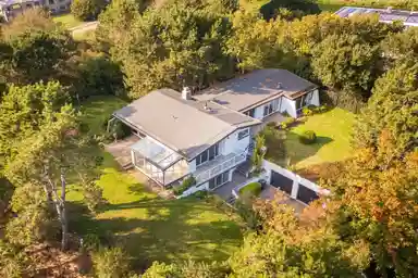 257m2 house to rent for 7950€/month in Herman Heijermansweg, Zandvoort