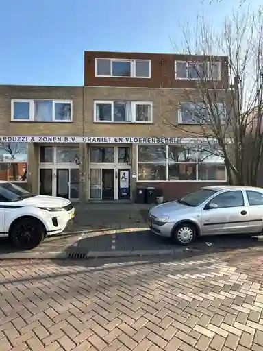 145m2 apartment to rent for 2000€/month in Smitsven 4, Zaandam