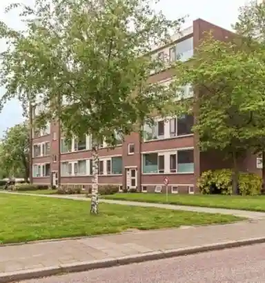 61μ² Διαμέρισμα προς ενοικίαση για 825€/μήνα σε Aubadestraat 12, Nijmegen