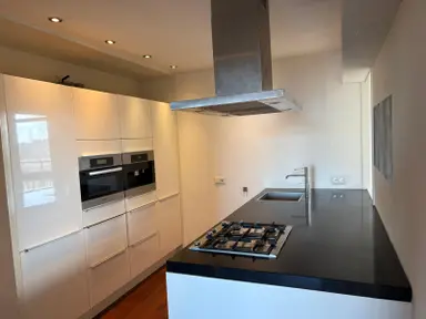 110μ² Διαμέρισμα προς ενοικίαση για 2599€/μήνα σε Groenhoven 1106, Amsterdam