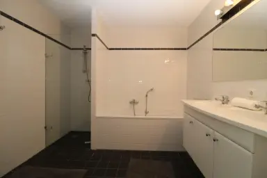 117m2 Haus zur Miete für 2550€/Monat in Gedempte Zalmhaven, Rotterdam