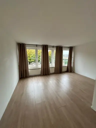 110m2 Haus zur Miete für 1150€/Monat in Pastoor Scheepersstraat, Landgraaf