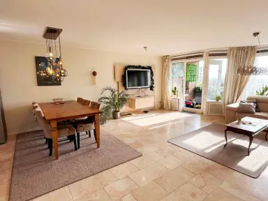 130m2 Appartement te huur voor 3500€/maand in Gevers Deynootplein, The Hague