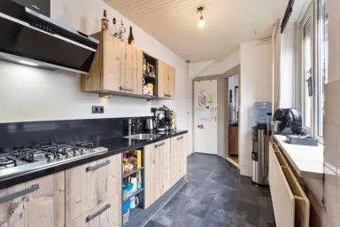 82m2 Haus zur Miete für 900€/Monat in Prins Bernhardstraat, Roermond