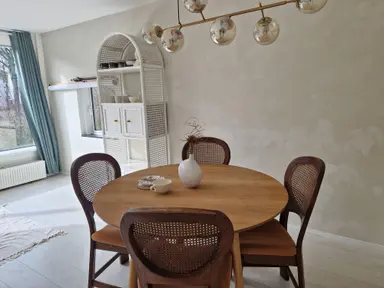 80m2 apartment to rent for 1575€/month in Anna van Burenstraat, Dordrecht