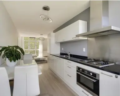 8m2 Kamer te huur voor 800€/maand in Jan van Duivenvoordestraat, Amsterdam