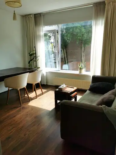 65m2 room to rent for 1250€/month in Weteringstraat, Rotterdam