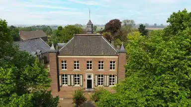 538m2 huis te huur voor 5500€/maand in Dorpsstraat 66, Buggenum