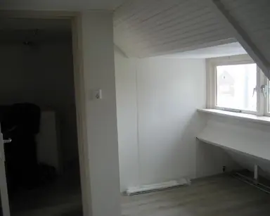 9m2 room to rent for 417€/month in Adelaarstraat, Badhoevedorp