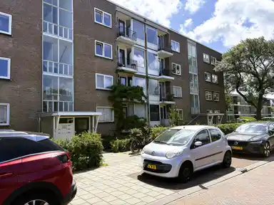 105m2 apartment to rent for 2050€/month in Pieter Keijlaan 30, Bloemendaal